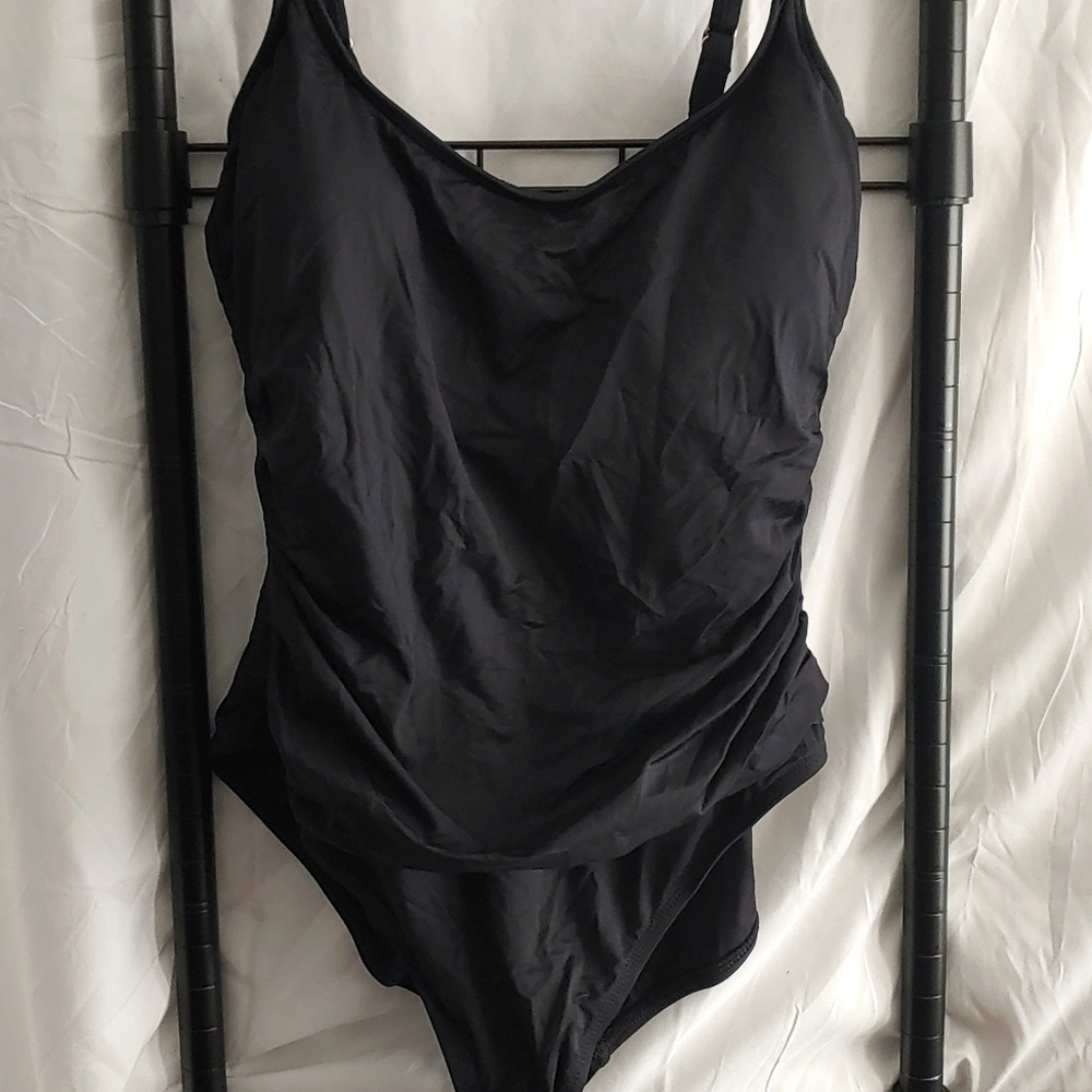 La Blanca One piece place swimsuit NWOT